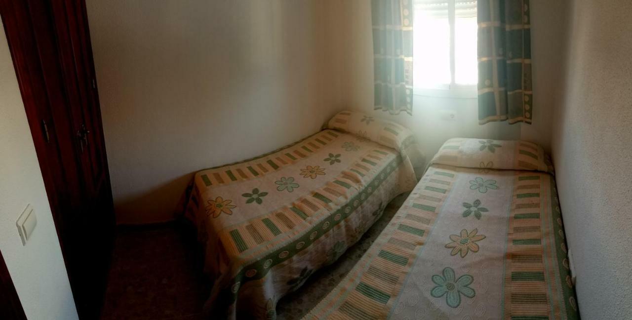 Apartamento Villamartin, Tranquilo Y Con Parking Conil De La Frontera Dış mekan fotoğraf